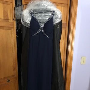 Faviana Navy Prom Dress - Size 6